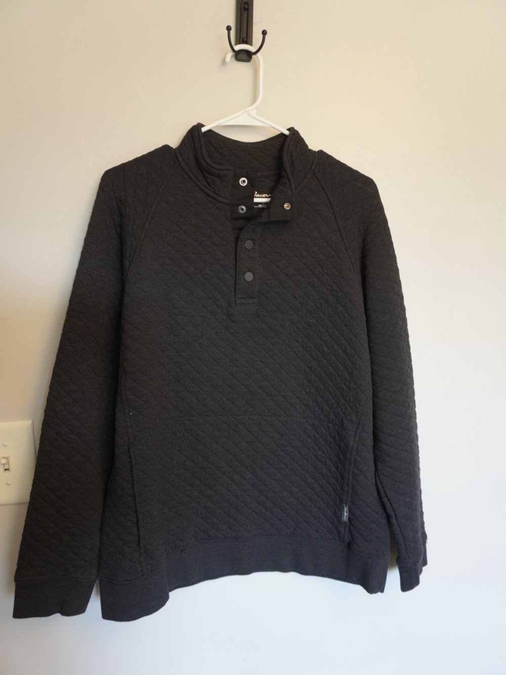 Eddie Bauer Black Quilted Zip-Neck Men's Sweater - Picture 1 of 3